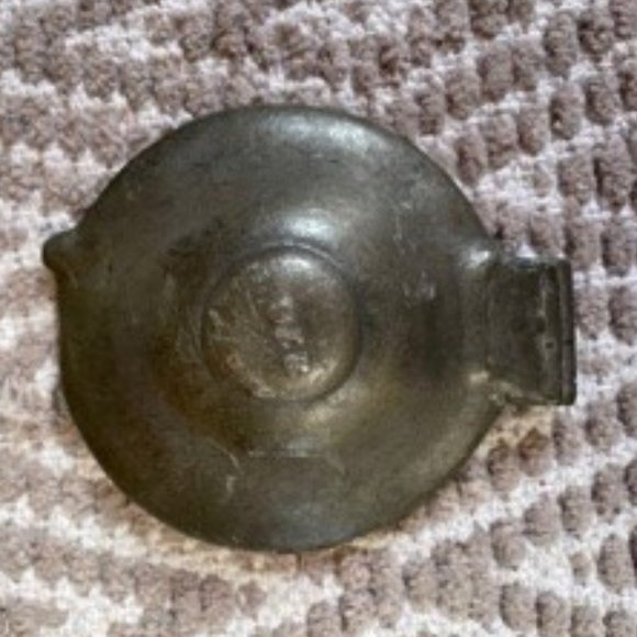 Antique Sunflower Pewter Ice Cream/Chocolate Mold - Picture 3 of 6